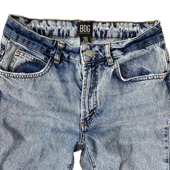 BDG Urban Outfitters High Waisted Distressed Straight Raw‎ Frayed Hem Jeans - 26 - Picture 3 of 13